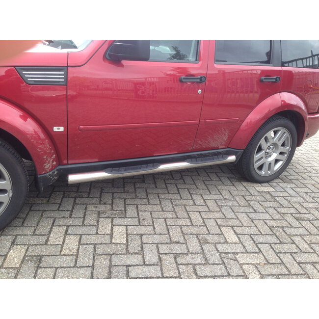 Dodge Nitro sidebars met steps