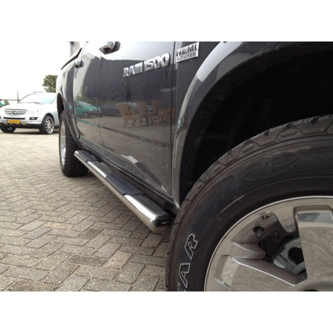 Dodge Ram 1500 Sidebars met opstapjes 70mm dik