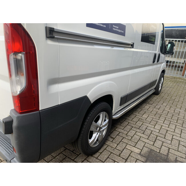 Fiat Ducato Sidebars met rvs platen L1