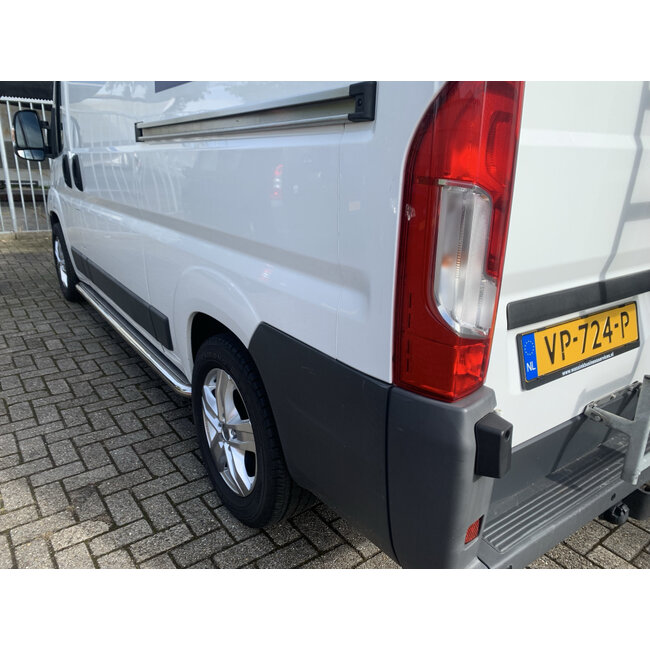 Fiat Ducato Sidebars met rvs platen L2