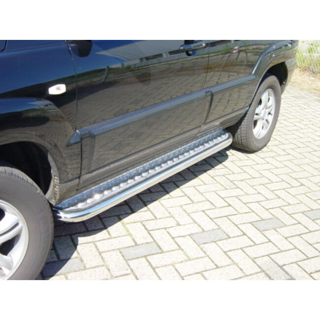 Kia Sportage 2010 Sidebars met aluminium trede