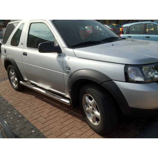 Land Rover Freelander Sidebars met opstapjes