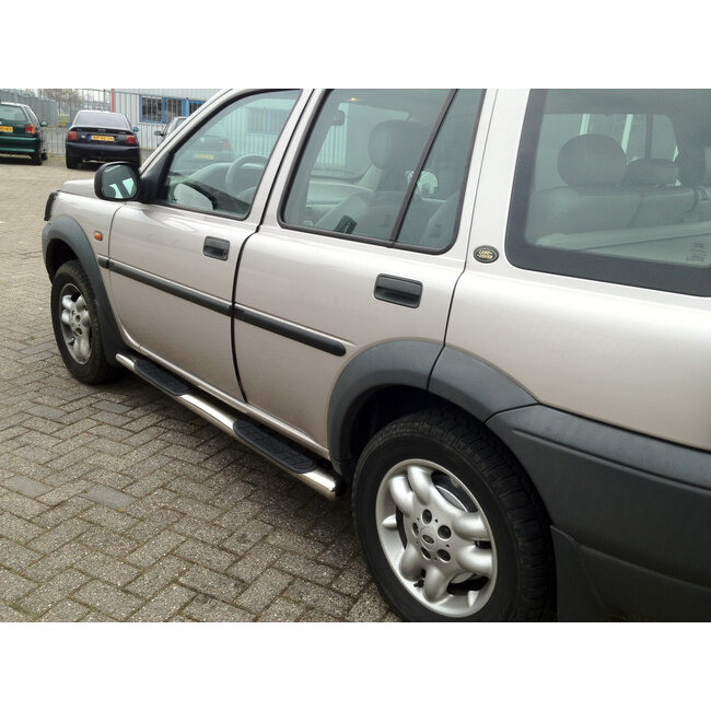 Land Rover Freelander Sidebars met opstapjes