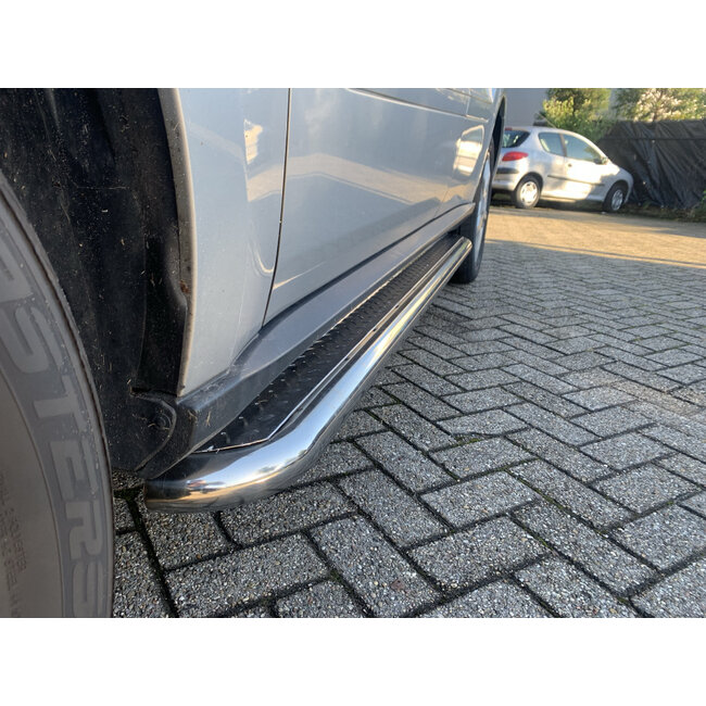 Mercedes ML W164 Sidebars met rvs traanplaat