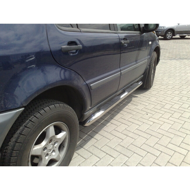 Mercedes-Benz ML W163 Sidebars met steps