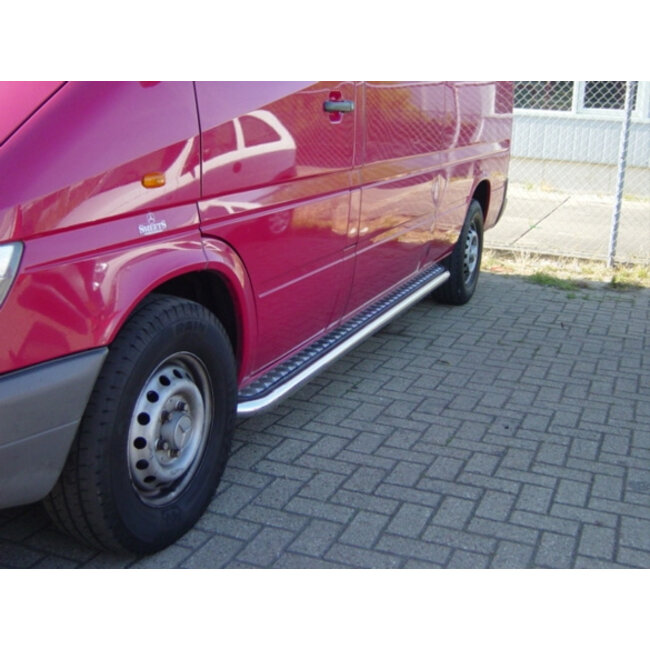 Mercedes-Benz Sprinter W906 Sidebars aluminium traanplaat L1