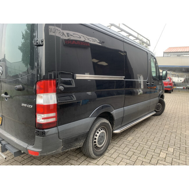 Mercedes-Benz Sprinter W906 Sidebars met RVS trede L3/L4