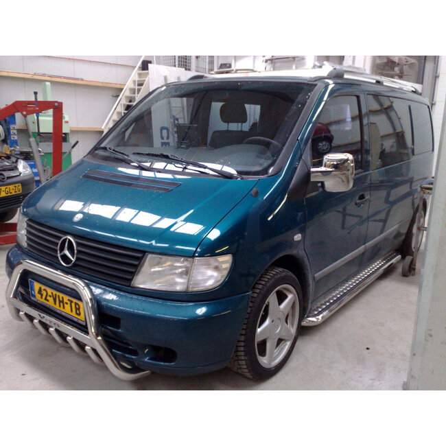 Mercedes-Benz Vito W638 Sidebars met aluminium traanplaat