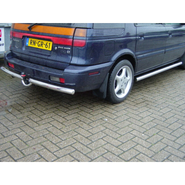 Mitsubishi Space Wagon Sidebars rechte buis