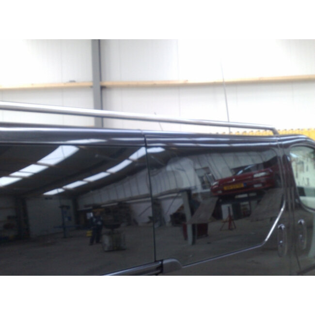 Nissan Primastar RVS Dakrails L1