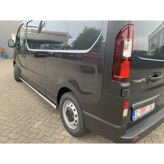 Nissan Primastar Sidebars rechte buis zonder plaat L1