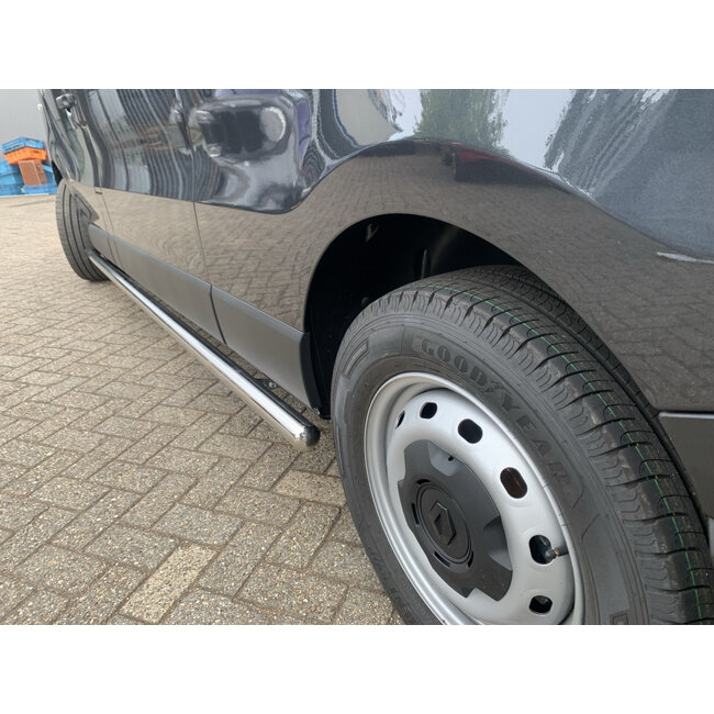 Nissan Primastar Sidebars rechte buis zonder plaat L2