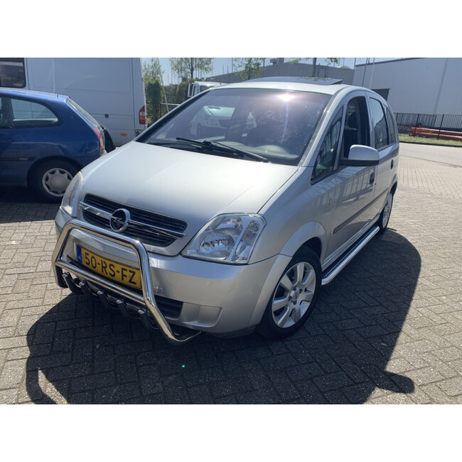 Opel Meriva Sidebars met aluminium trede