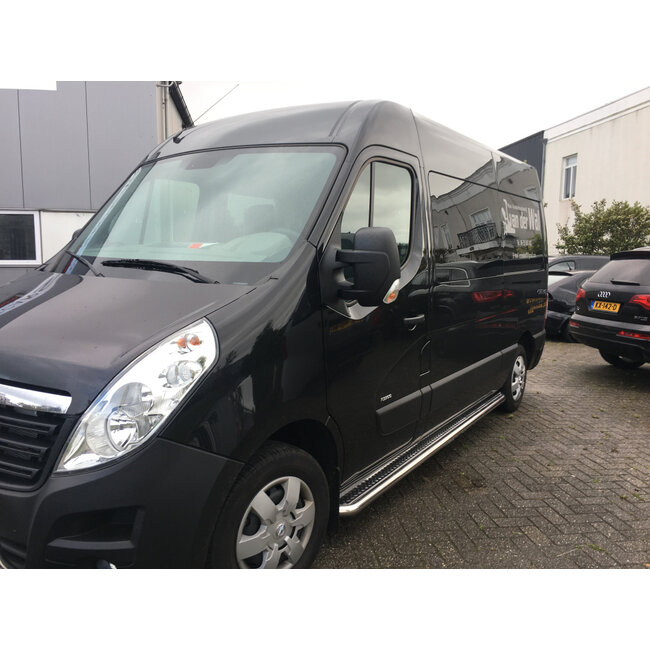 Opel Movano B Sidebars met rvs plaat L1