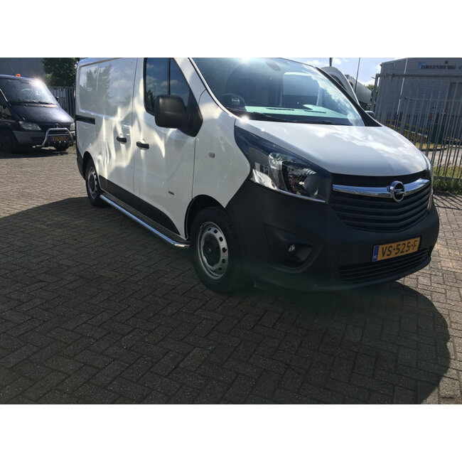 Opel Vivaro X82 Sidebars met traanplaat L1