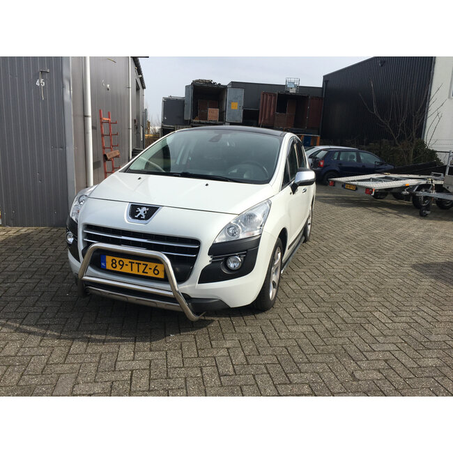 Peugeot 3008 Sidebars met rvs traanplaat