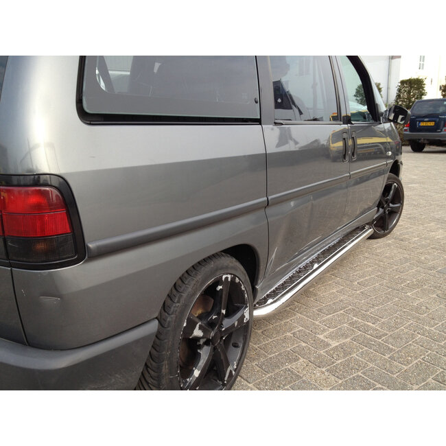 Peugeot 806 Sidebars met rvs treeplanken