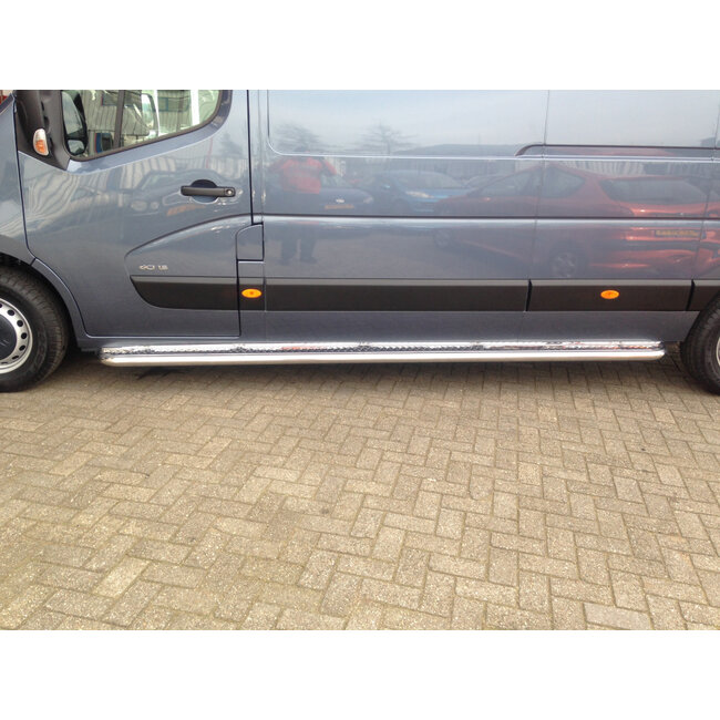 Renault Master 3 F62 Sidebars met rvs plaat L1