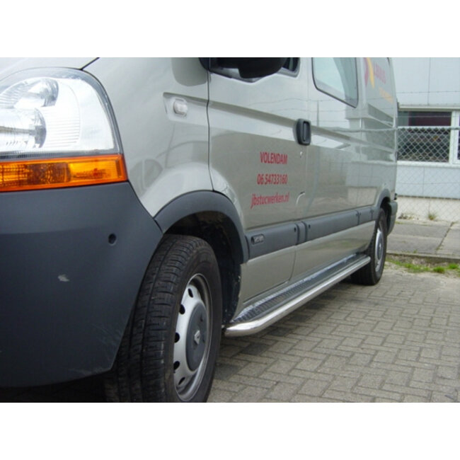 Renault Master Sidebars met aluminium treeplank L1