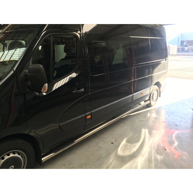 Renault Master Sidebars Sidesteps met opstapjes L2