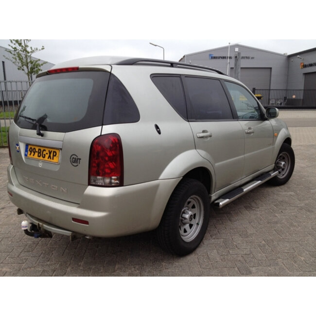 SsangYong Rexton Sidebars rechte buis 70 mm met opstapjes