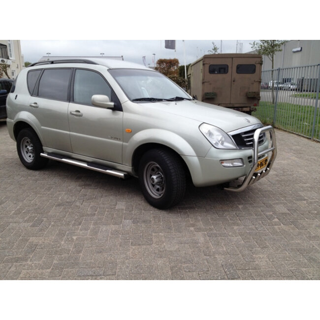SsangYong Rexton Sidebars rechte buis 70 mm met opstapjes