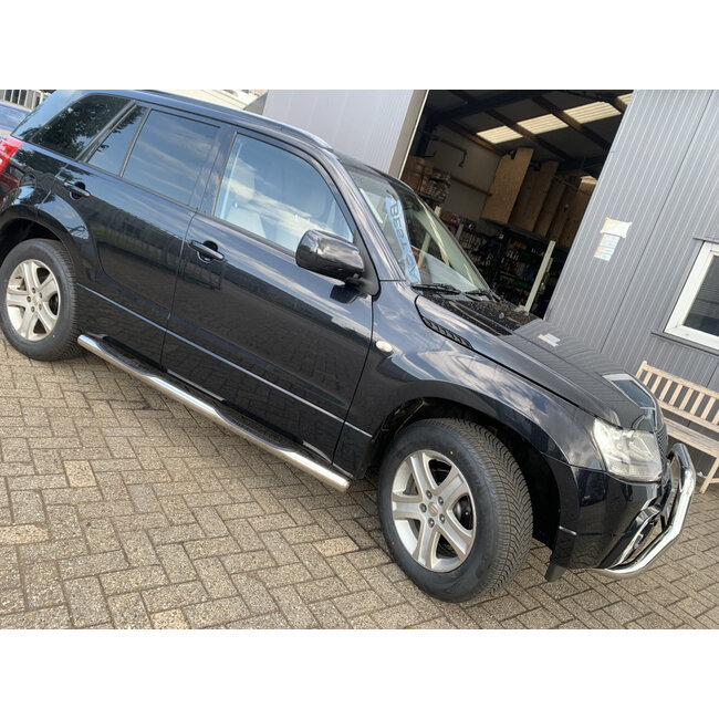 Suzuki Vitara Sidebars rechte buis 70 mm met opstapjes