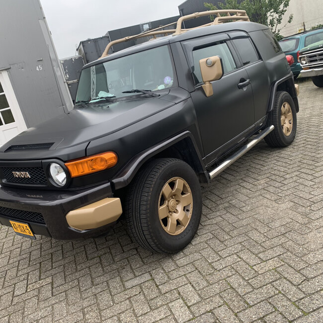 Toyota FJ Cruiser Sidebars met steps