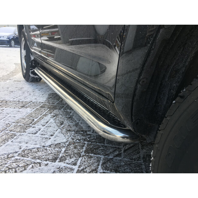 Toyota Land Cruiser 120 Sidebars met rvs trede