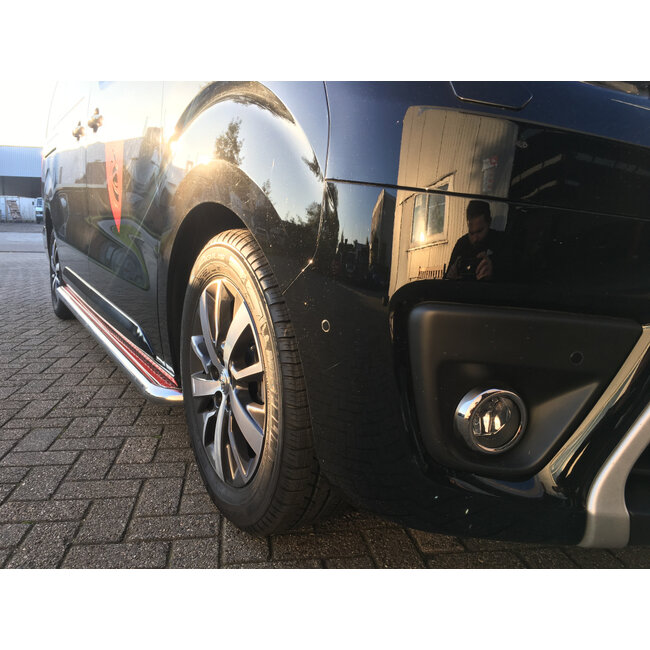 Toyota Proace Opel Vivaro Sidebars met RVS trede L2/L3