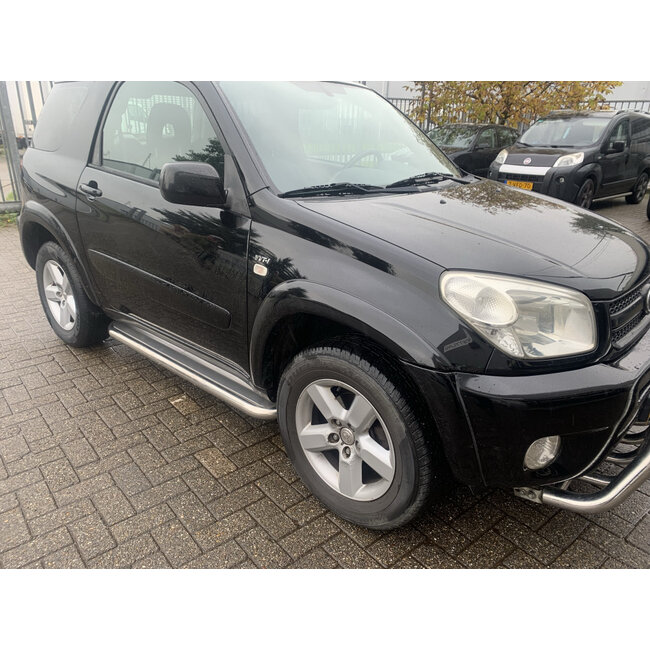 Toyota RAV4 2001-2005 Sidebars met rvs trede