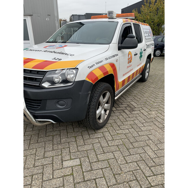 Volkswagen Amarok Sidebars met rvs treeplanken