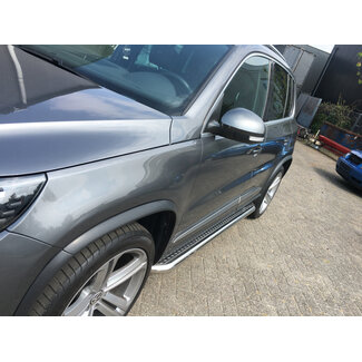 VW Tiguan Sidebars met rvs trede