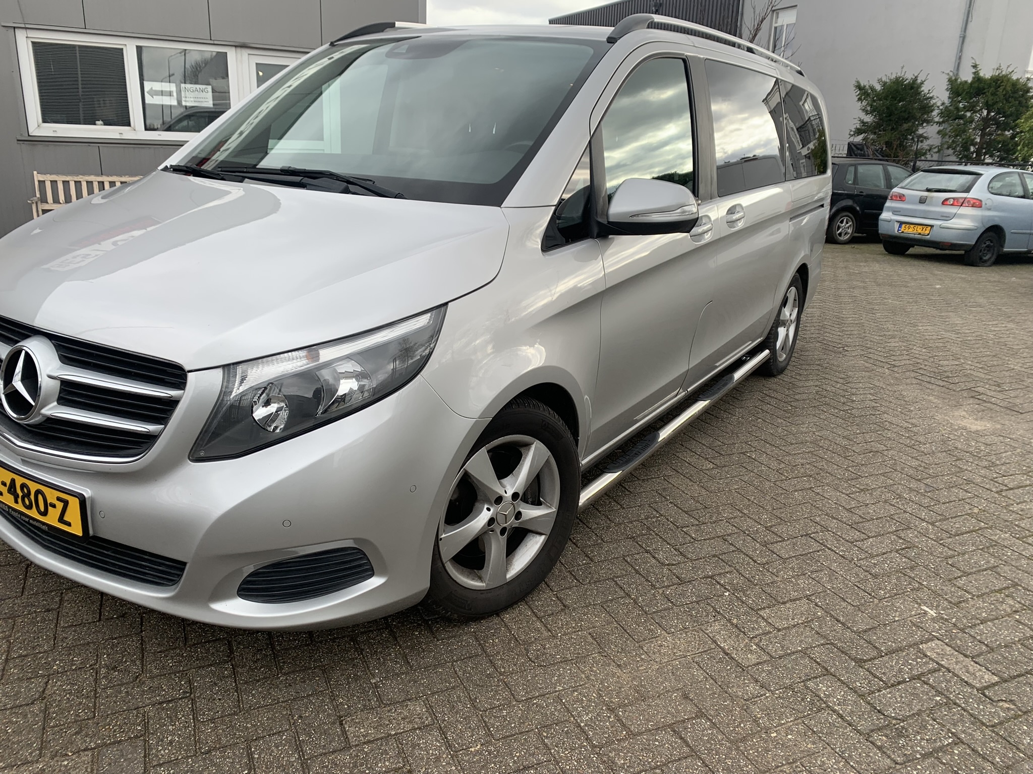 MercedesBenz Vito W639 W447 Sidebars 70 mm met steps BestCarstyling