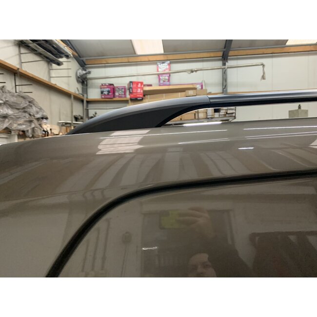 Mercedes-Benz W639 W447 Dakrails Zwart Replica