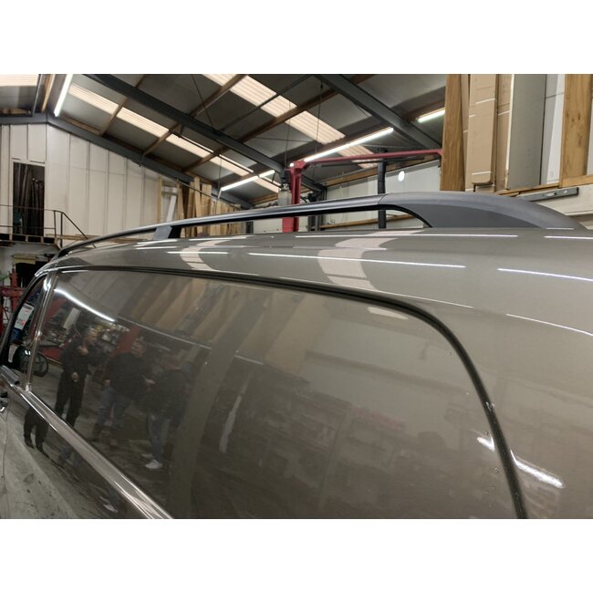 Mercedes-Benz W639 W447 Dakrails Zwart Replica