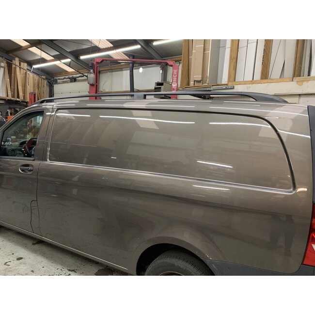 Mercedes-Benz W639 W447 Dakrails Zwart Replica