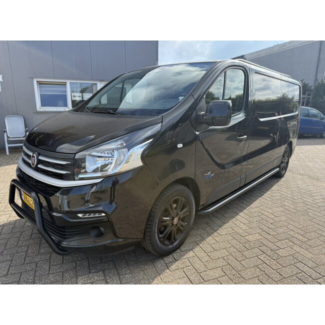 Opel Vivaro Renault Trafic Sidebars buis 60 mm met RVS trede Zwart gepoedercoat