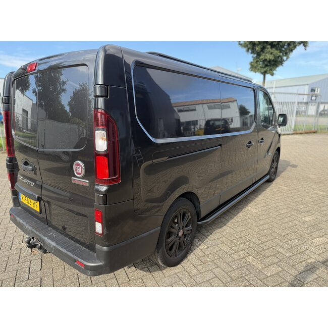 Opel Vivaro Renault Trafic Sidebars buis 60 mm met RVS trede Zwart gepoedercoat