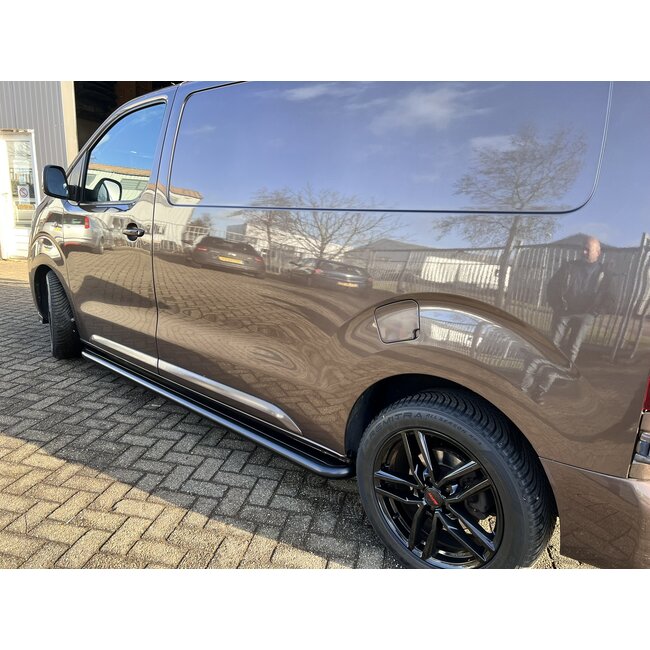 Peugeot Expert Citroen Jumpy Sidebars met RVS trede L2/L3 Zwart Gepoedercoat