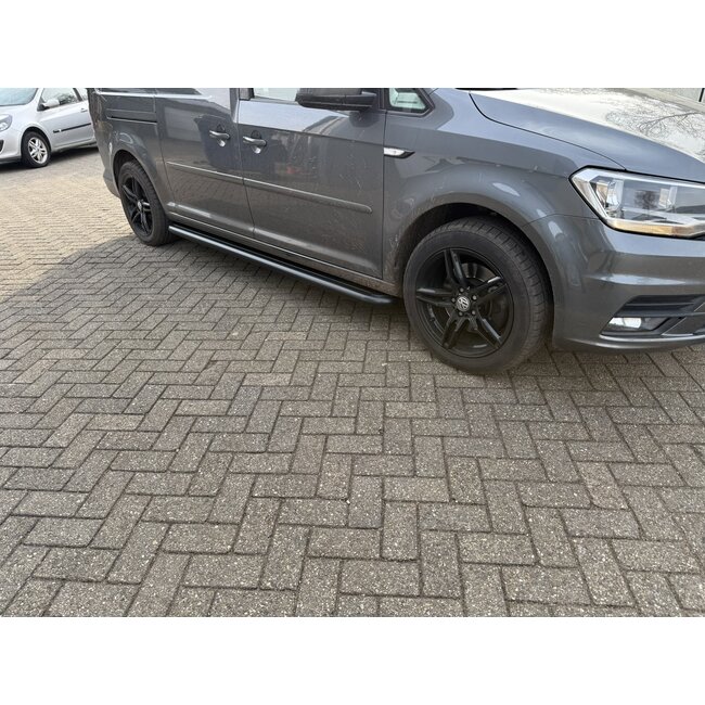 VW Caddy Maxi Sidebars met rvs trede zwart