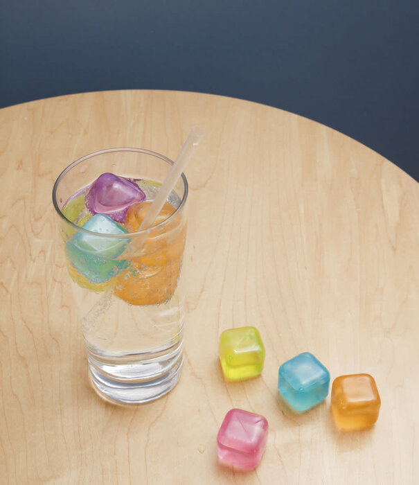 Kikkerland reusable ice cubes - squared (30pcs)