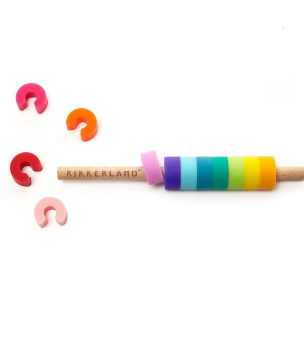 Kikkerland rainbow drink markers