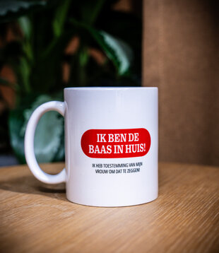 mug - baas in huis (rood)