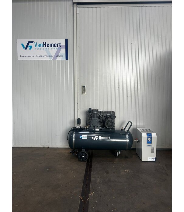 Gebruikte zuigercompressor HS350-100 & SMC koeldroger IDFA4E