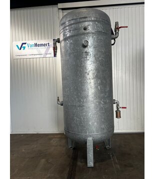 Verhuur persluchtketel verticaal 900 liter | 11 bar | Gegalvaniseerd