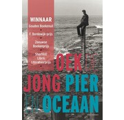 Nieuw binnen Pier en oceaan