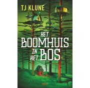 Nieuw binnen Het boomhuis in het bos