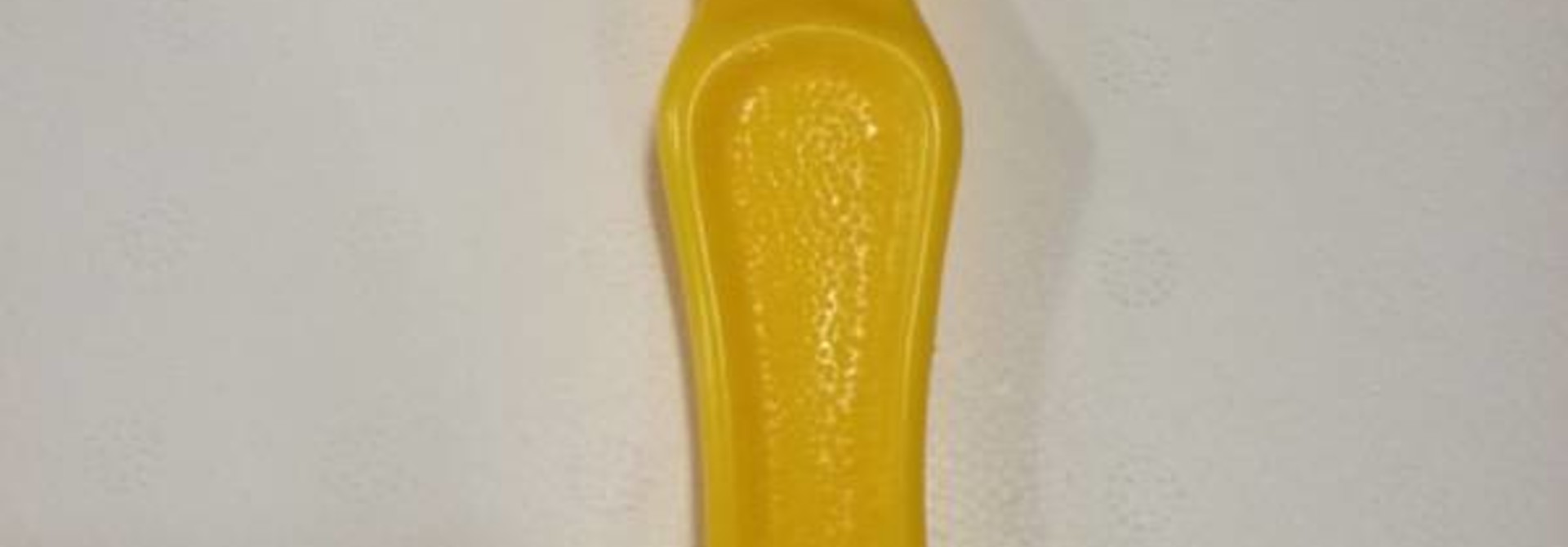 Uncapping fork with hookish needles