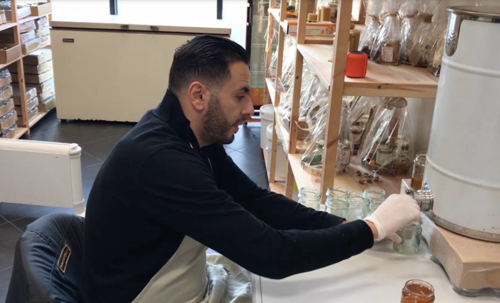 VIDEO: Neem een kijkje achter onze schermen